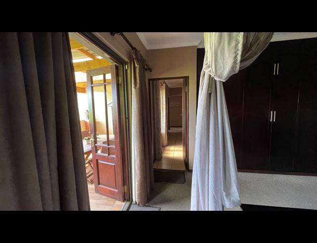 3 BEDROOM FREESTANDING FOR SALE IN KOSMOSDAL